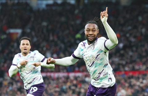 Chuyện 'ngựa ô' ở Premier League - Ảnh 1. Chuyện 'ngựa ô' ở Premier League - Ảnh 1.