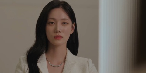 Những ẩn số có thể ảnh hưởng đến kết thúc của Khi điện thoại đổ chuông - Ảnh 6. Những ẩn số có thể ảnh hưởng đến kết thúc của Khi điện thoại đổ chuông - Ảnh 6.