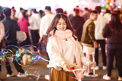 Trời lạnh, vui Noel an lành - Ảnh 1. Trời lạnh, vui Noel an lành - Ảnh 1.