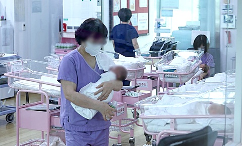 Thách thức của xã hội 'siêu già' tại Hàn Quốc - Ảnh 1. Thách thức của xã hội 'siêu già' tại Hàn Quốc - Ảnh 1.