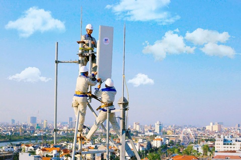 MobiFone hoàn thành vượt mức kế hoạch năm 2024 với nhiều dấu ấn quan trọng - Ảnh 2. MobiFone hoàn thành vượt mức kế hoạch năm 2024 với nhiều dấu ấn quan trọng - Ảnh 2.