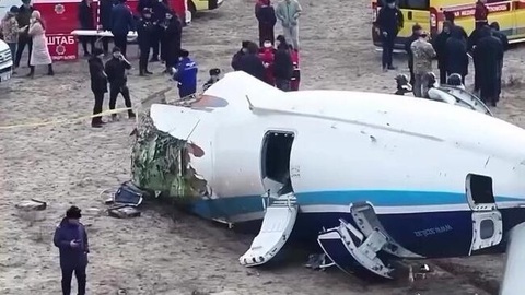 Phi công Nga lý giải 'phép màu' 32 người sống sót trong tai nạn máy bay ở Aktau - Ảnh 1. Phi công Nga lý giải việc 32 người sống sót trong tai nạn máy bay ở Aktau - Ảnh 1.