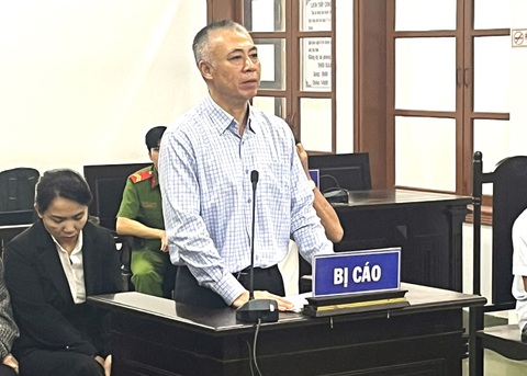 Tòa trả hồ sơ vụ Đinh Tiến Sử chứa mại dâm trong khách sạn Bavico ở Nha Trang - Ảnh 1. Tòa trả hồ sơ vụ Đinh Tiến Sử chứa mại dâm trong khách sạn Bavico ở Nha Trang - Ảnh 1.