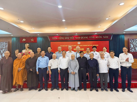 TP.HCM: Gỡ vướng các dự án lớn liên quan Vạn Thịnh Phát, SCB để thu hút đầu tư - Ảnh 2. TP.HCM: Gỡ vướng các dự án lớn liên quan Vạn Thịnh Phát, SCB để thu hút đầu tư - Ảnh 2.