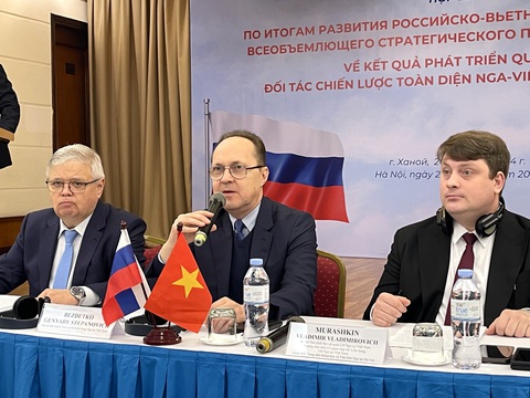 Đại sứ Nga: Lãnh đạo cấp cao Nga quan tâm đặc biệt đến Việt Nam - Ảnh 3. Ông Putin quan tâm đặc biệt đến Việt Nam, tập đoàn ô tô AvtoVAZ chào hàng - Ảnh 3.