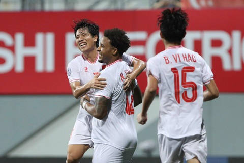 Xuân Son, Tiến Linh giúp Việt Nam đặt một chân vào chung kết ASEAN Cup 2024 - Ảnh 1.
