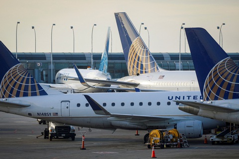 Phát hiện thi thể người trong khoang bánh xe máy bay United Airlines tại Hawaii - Ảnh 1. Phát hiện thi thể người trong khoang bánh xe máy bay United Airlines tại Hawaii - Ảnh 1.