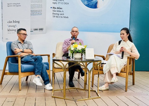 Tôi đứng về nơi người ta kéo nhau lên không chỉ bằng một cái nhấp vào icon trái tim - Ảnh 1. Tôi đứng về nơi người ta kéo nhau lên không chỉ bằng một cái nhấp vào icon trái tim - Ảnh 1.