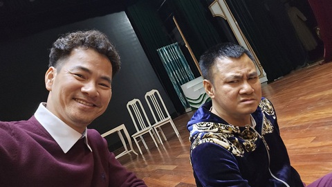Tái sinh của Tùng Dương tiếp tục gây sốt; Nam chính Khi điện thoại đổ chuông tranh giải Daesang - Ảnh 2. Tái sinh của Tùng Dương tiếp tục gây sốt; Nam chính Khi điện thoại đổ chuông tranh giải Daesang - Ảnh 2.