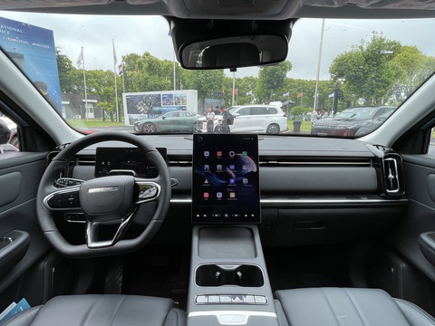 Jaecoo J7 ra mắt Việt Nam tháng sau: Giá tạm tính 1 tỷ đồng, chạy 1.200km/bình xăng, cạnh tranh CR-V- Ảnh 3. Jaecoo J7 ra mắt Việt Nam tháng sau: SUV hạng C 1 tỉ thách thức CR-V, Tucson, CX-5 - Ảnh 3.