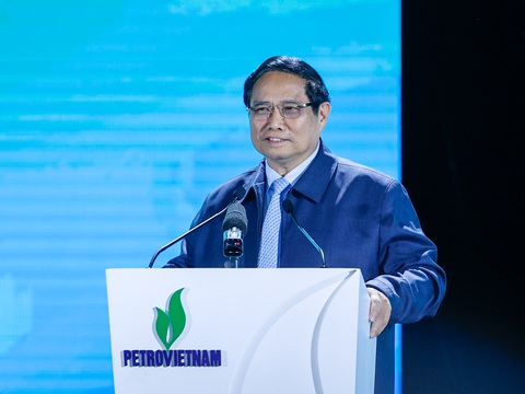 Tập đoàn năng lượng có doanh thu kỷ lục hơn 1 triệu tỉ đồng chính thức đổi tên mới - Ảnh 3.