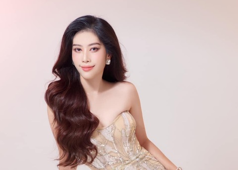 Ồn ào showbiz Việt năm 2024: Đàm Vĩnh Hưng kiện cáo, Nam Em bị phạt, đời tư của Nam Thư - Ảnh 3. Ồn ào showbiz Việt năm 2024: Đàm Vĩnh Hưng kiện cáo, Nam Em bị phạt, đời tư của Nam Thư - Ảnh 3.