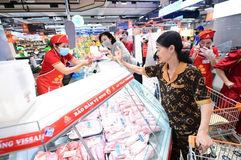 Saigon Co.op giữ bình ổn giá, tăng cường hàng hóa Tết Nguyên Đán 2025 - Ảnh 5.