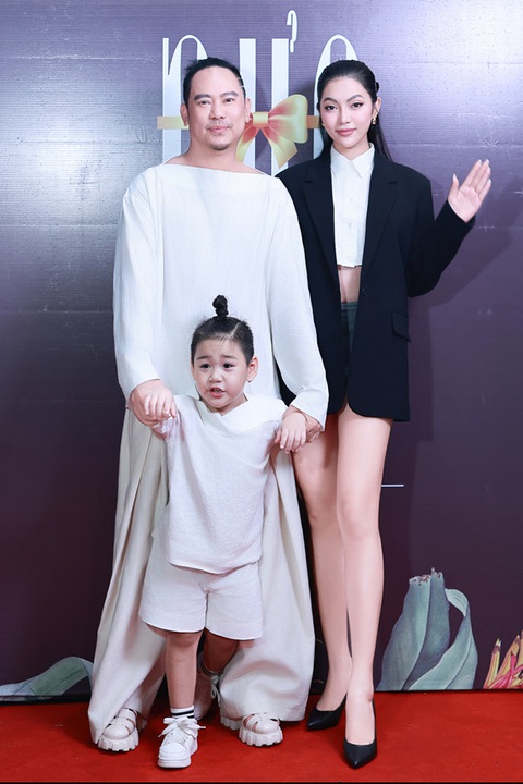 'Nữ hoàng ảnh lịch', Á hậu Băng Châu hội ngộ dàn mỹ nhân Việt - Ảnh 5. 'Nữ hoàng ảnh lịch', Á hậu Băng Châu hội ngộ dàn mỹ nhân Việt - Ảnh 5.