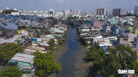 TP.HCM: Đề xuất rà soát các quỹ đất lãng phí làm nhà tái định cư - Ảnh 1.