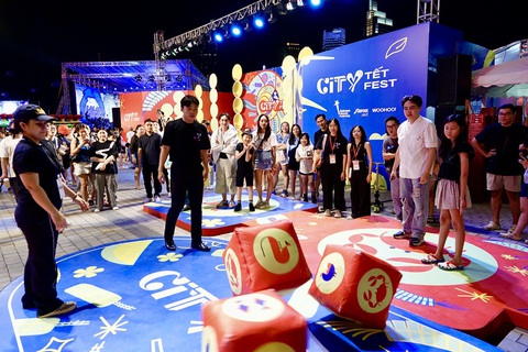 Trúc Nhân, Karik, MONO chiêu đãi khán giả City Tết Fest hàng loạt bản hit - Ảnh 7. Trúc Nhân, Karik, MONO chiêu đãi khán giả City Tết Fest hàng loạt bản hit - Ảnh 7.