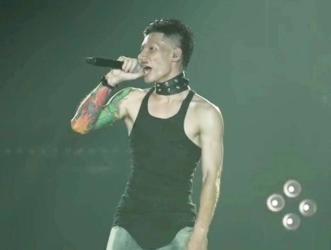 Những khoảnh khắc cực hài của showbiz Việt 2024 - Ảnh 2.