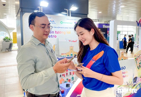 Metro số 1 nhộn nhịp ngày cuối năm, sẽ tăng cả số chuyến và giờ chạy - Ảnh 13.