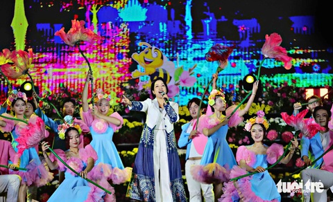 Đà Lạt tăng thêm 2 triệu lượt khách trong tháng Festival hoa - Ảnh 1.