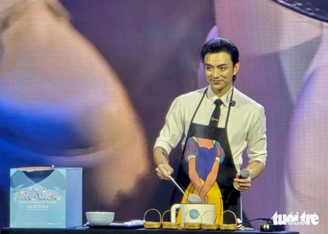 Soobin tài sắc vẹn toàn, nhưng chỉ cần nhắc đến điều gì là đỏ hoe mắt? - Ảnh 4. Soobin tài sắc vẹn toàn, nhưng chỉ cần nhắc đến điều gì là đỏ hoe mắt? - Ảnh 4.