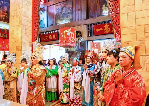 Lễ hội Vía Bà Chúa Xứ núi Sam là Di sản văn hoá phi vật thể đại diện của nhân loại - Ảnh 1. Lễ hội Vía Bà Chúa Xứ núi Sam là Di sản văn hoá phi vật thể đại diện của nhân loại - Ảnh 1.