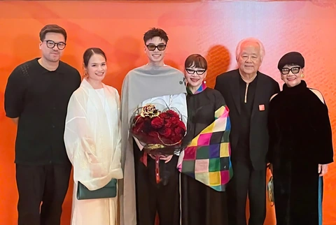Thể Thiên ra album đầu tay, lấy cảm hứng từ quan niệm nghệ thuật của cậu ruột Trịnh Công Sơn - Ảnh 4. Thể Thiên ra album đầu tay, lấy cảm hứng từ quan niệm nghệ thuật của cậu ruột Trịnh Công Sơn - Ảnh 2.