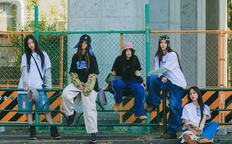 ADOR đáp trả 'yêu sách' của NewJeans, đệ đơn kiện xác nhận hợp đồng còn hiệu lực - Ảnh 1. ADOR đáp trả 'yêu sách' của NewJeans, đệ đơn kiện xác nhận hợp đồng còn hiệu lực - Ảnh 1.