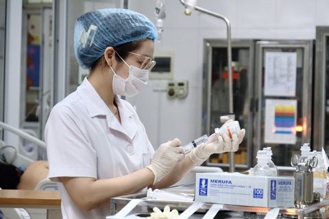 Đề xuất bác sĩ vùng khó khăn được hưởng chế độ phụ cấp ưu đãi nghề 70% - Ảnh 1. Đề xuất bác sĩ vùng khó khăn được hưởng phụ cấp ưu đãi nghề 70% - Ảnh 1.