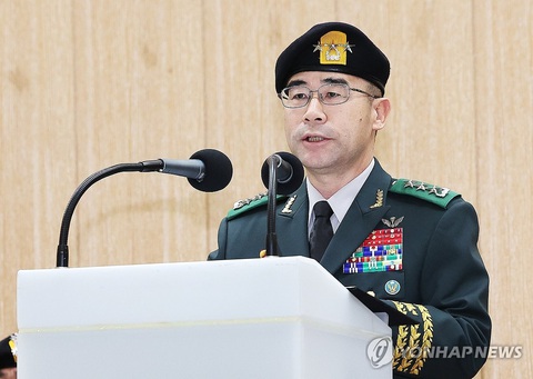 Trung tướng Hàn Quốc bất tuân thượng lệnh, giúp Quốc hội bỏ thiết quân luật - Ảnh 1. Trung tướng Hàn Quốc bất tuân thượng lệnh, giúp Quốc hội bỏ thiết quân luật - Ảnh 1.