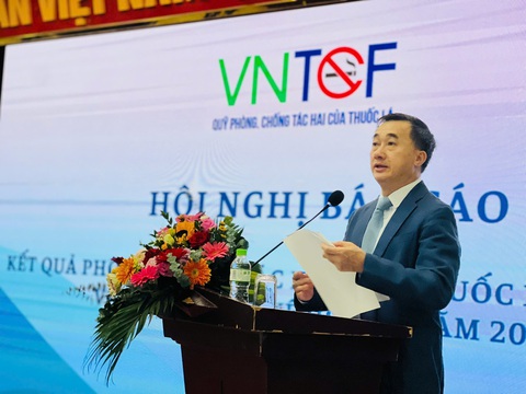 Tỉnh nào có tỉ lệ người trưởng thành hút thuốc lá cao nhất? - Ảnh 1. Tỉnh nào có tỉ lệ người trưởng thành hút thuốc lá cao nhất? - Ảnh 1.