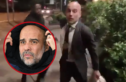 Lộ clip Pep Guardiola suýt đánh nhau với CĐV ngoài đường - Ảnh 1.