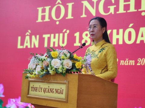 Quảng Ngãi góp ý dự thảo báo cáo chính trị: Nhìn nhận toàn diện, đặt mục tiêu cao - Ảnh 1.