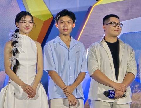 Phương Mỹ Chi ủng hộ bạn thân Phương Duyên đóng 'Kính vạn hoa' - Ảnh 3. Phương Mỹ Chi ủng hộ bạn thân Phương Duyên đóng 'Kính vạn hoa' - Ảnh 3.