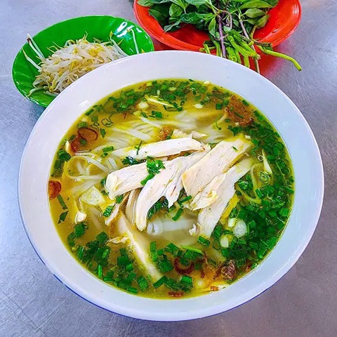 Trong 5 quán giá phải chăng nhất ở TP.HCM có Cơm Tấm Ba Ghiền 81.000 đồng, phở Phượng 110.000 đồng - Ảnh 5.