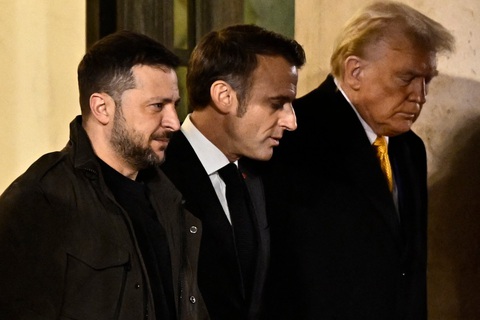 Gặp ông Trump, Tổng thống Ukraine nói muốn hòa bình công bằng - Ảnh 1. Gặp ông Trump, Tổng thống Ukraine nói muốn có một nền hòa bình công bằng - Ảnh 1.