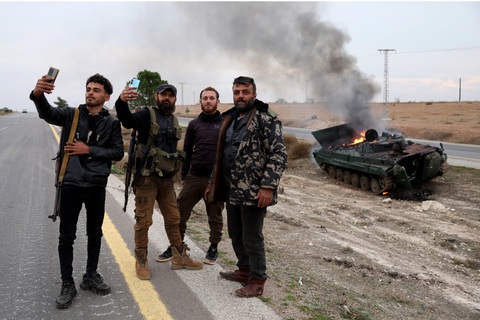 Các căn cứ quân sự của Nga ở Syria có an toàn? - Ảnh 2. Các căn cứ quân sự của Nga ở Syria có an toàn? - Ảnh 2.