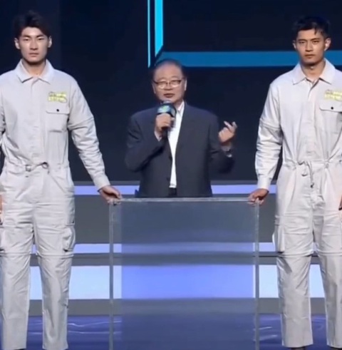 Trung Quốc phát triển vật liệu mới giúp 'tàng hình' - Ảnh 1. Trung Quốc phát triển vật liệu mới giúp 'tàng hình' - Ảnh 1.