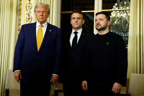Ông Trump không mời ông Zelensky dự lễ nhậm chức - Ảnh 1. Ông Trump không mời ông Zelensky dự lễ nhậm chức - Ảnh 1.