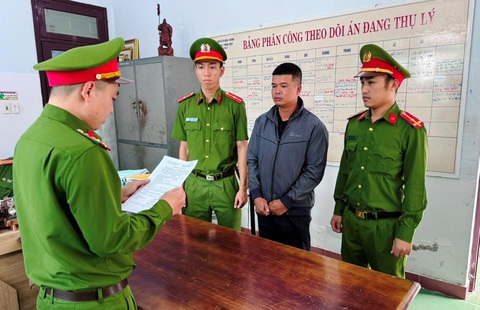 Vụ xe khách lao xuống vực trên cao tốc La Sơn - Túy Loan: Bắt tạm giam lái xe- Ảnh 1. Lái xe khách lao xuống vực trên cao tốc La Sơn - Túy Loan bị khởi tố, bắt tạm giam - Ảnh: H.B.