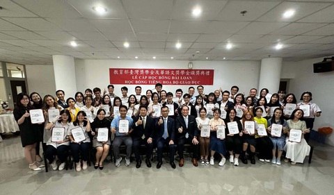 Nhiều học bổng du học cho ứng viên Việt Nam năm 2024- Ảnh 2. Các ứng viên Việt Nam giành học bổng Đài Loan và học bổng tiếng Hoa năm 2024 - Ảnh: NVCC