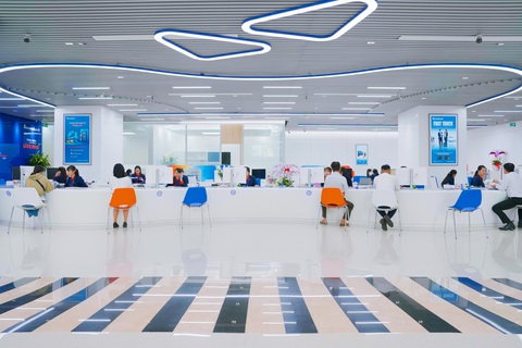 Sacombank giữ vững đà tăng trưởng, sẵn sàng nội lực hoàn thành đề án tái cơ cấu- Ảnh 2. Lợi nhuận trước thuế của Sacombank đạt 9.595 tỉ đồng, tăng 51% so với năm 2022 - Ảnh: Sacombank