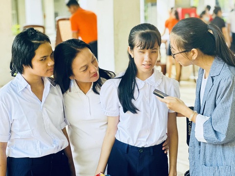 Sacombank giữ vững đà tăng trưởng, sẵn sàng nội lực hoàn thành đề án tái cơ cấu- Ảnh 4. Sacombank luôn đặt việc triển khai các hoạt động xã hội ngang tầm với các mục tiêu kinh doanh - Ảnh: Sacombank