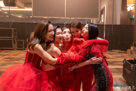 Hội Bà tám hàm hồ từng tổ chức đêm nhạc trước đó tại Mỹ và để lại nhiều cảm xúc Hội Bà tám hàm hồ từng tổ chức đêm nhạc trước đó tại Mỹ và để lại nhiều cảm xúc