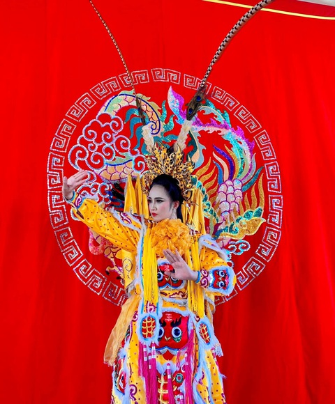 Diễn viên Thủy Phạm ra đi khi đã trọn tình trọn nghĩa với nghề diễn- Ảnh 2. Thủy Phạm học vũ đạo biểu diễn trong phim Cơn giông - Ảnh: ĐPCC