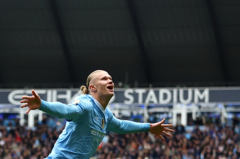Haaland ghi bàn sau gần 3 tháng tịt ngòi, Man City đánh bại Everton- Ảnh 1. Haaland ăn mừng bàn thắng đầu tiên sau gần 3 tháng tịt ngòi - Ảnh: REUTERS