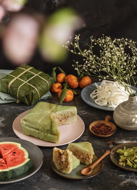 Ở miền Bắc, gia đình nào cũng cúng bánh chưng trên bàn thờ gia tiên - Ảnh: NVCC Ở miền Bắc, gia đình nào cũng cúng bánh chưng trên bàn thờ gia tiên - Ảnh: NVCC