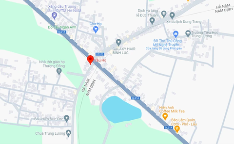 Xe ô tô va chạm với tàu hỏa nơi không có rào chắn- Ảnh 1. Vị trí xảy ra tai nạn giao thông - Ảnh chụp màn hình Google Maps