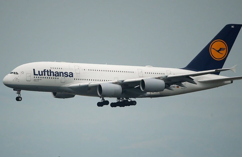Hành khách 'mất hàng lít máu', tử vong trên máy bay Lufthansa- Ảnh 1. Một nam hành khách tử vong trên chuyến bay của Hãng hàng không Lufthansa từ Bangkok (Thái Lan) đến Munich (Đức) - Ảnh minh họa: AFP