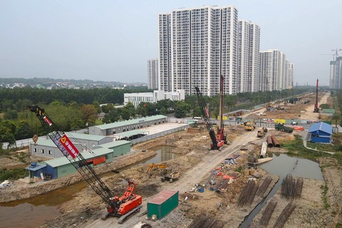 Thủ tướng: Đến 28-2 phải giải quyết xong cát cho vành đai 3 TP.HCM- Ảnh 2. Công trường gói thầu XL3 dự án vành đai 3 TP.HCM đoạn qua TP Thủ Đức sáng 13-2