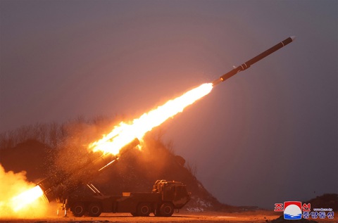 Triều Tiên công bố hình ảnh phóng tên lửa hành trình Hwasal-2 ngày 30-1 - Ảnh: AFP Triều Tiên công bố hình ảnh phóng tên lửa hành trình Hwasal-2 ngày 30-1 - Ảnh: AFP